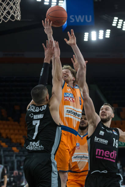 因人而异 因人而异